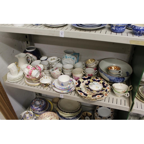 25 - Decorative tea ware etc.