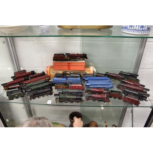 651 - A collection of Hornby double OO gauge trains and carriages.