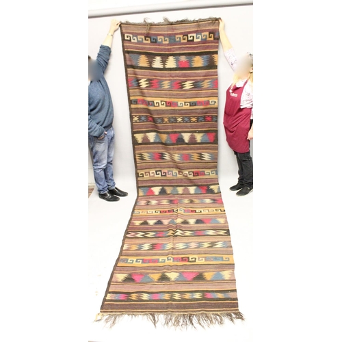 1048 - A FLATWEAVE KELIM RUNNER/HALL CARPET, with bands of Greek key and other geometric designs. 13ft 0ins... 