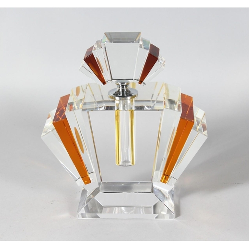 1056 - A LARGE ART DECO DESIGN AMBER FAN SHAPED SCENT BOTTLE AND STOPPER. 9.5ins high.