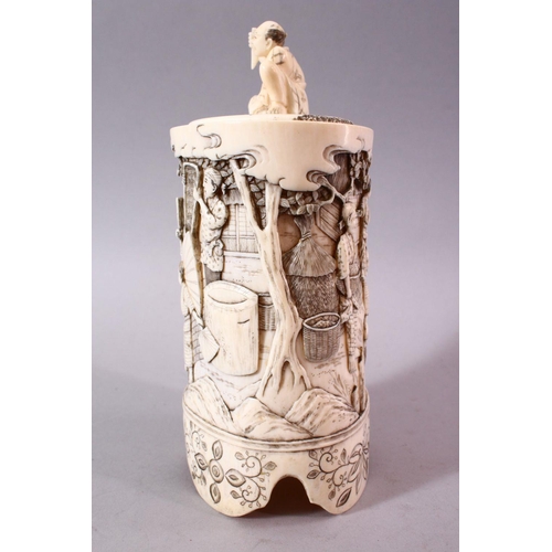 139 - AN EARLY 20TH CENTURY JAPANESE CARVED IVORY TUSK VASE AND COVER, the exterior carved with numerous f... 