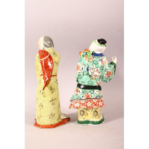 266 - A CHINESE FAMILLE JAUNE PORCELAIN FIGURE OF A FISHERMAN, together with a similar famille verte figur... 