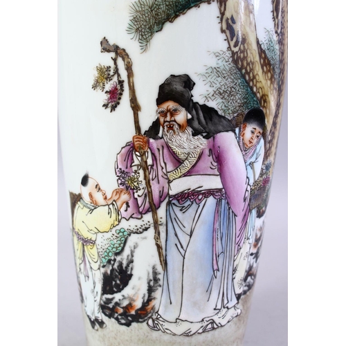 28 - A GOOD CHINESE REPUBLIC STYLE FAMILLE ROSE PORCELAIN VASE, decorated with scenes of figures in lands... 