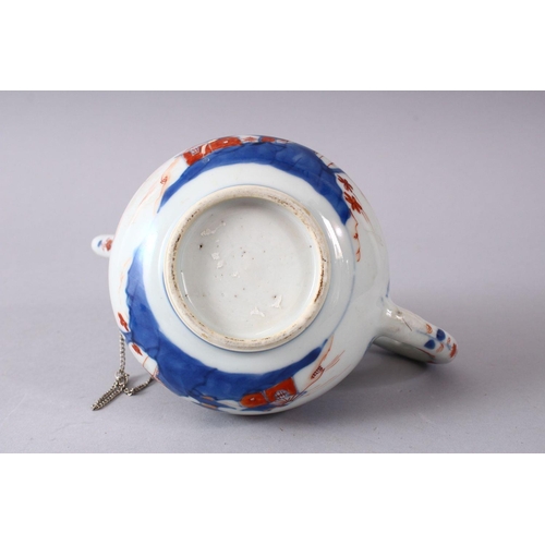 339 - A 19TH CENTURY CHINESE IMARI PORCELAIN TEA POT & COVER, with typical coral imari decoration and gild... 