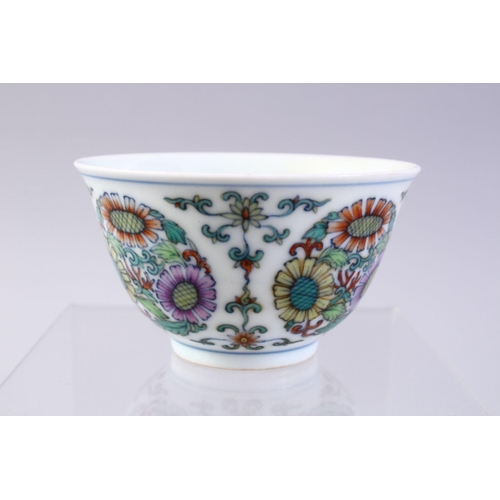 412 - A CHINESE DOUCAI DECORATED CHRYSANTHEMUM PORCELAIN CUP, decorated with roundels of floral displays, ... 