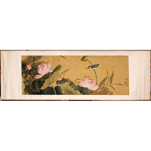 523 - A GOOD SMALL 20TH CENTURY CHINESE PAINTING, depicting a kingfisher amongst flowering lily pads, sign... 