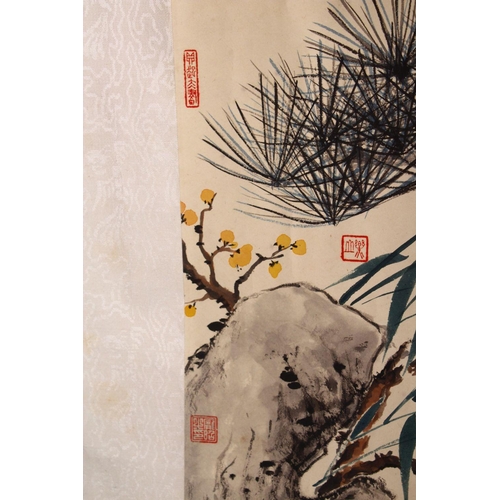 524 - A SMALL 20TH CENTURY CHINESE SCROLL PAINTING of a cockatoo on a swing, signed and with red seal, ima... 