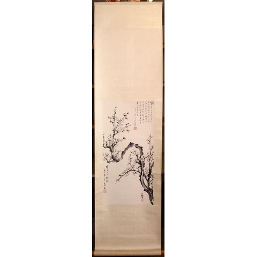 525 - A GOOD 20TH CENTURY CHINESE SCROLL PAINTING depicting a flowering cherry blossom tree, image size 68... 