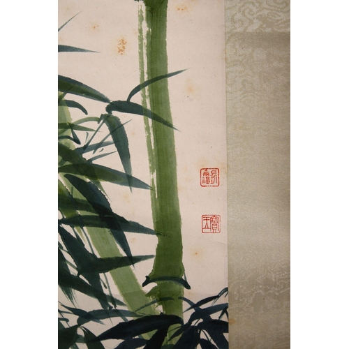 525 - A GOOD 20TH CENTURY CHINESE SCROLL PAINTING depicting a flowering cherry blossom tree, image size 68... 