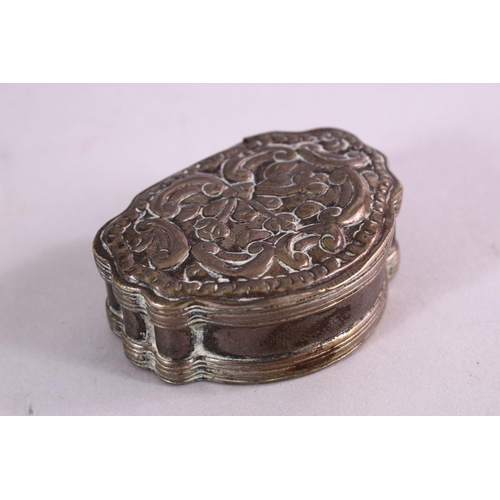 661 - A COLLECTION OF THREE 18TH / 19TH CENTURY OTTOMAN TURKISH SILVER SNUFF BOXES, one with filigree work... 