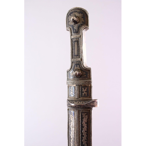 691 - A 19TH CENTURY RUSSIAN KINJAL DAGGER with niello decoration to the scabbard and hilt, 46cm long.