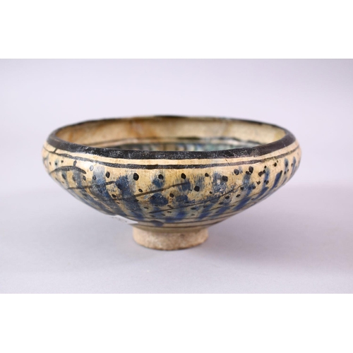 776 - AN EARLY PERSIAN SULTAN ABBAD POTTERY BOWL, with floral decoration, 16cm.