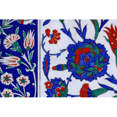 885 - A GOOD LARGE IZNIK TILE, with classic style floral decoration, 28cm x 28cm.