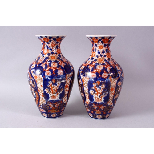 2 - A PAIR OF MEIJI PERIOD IMARI VASES, 26cm high.