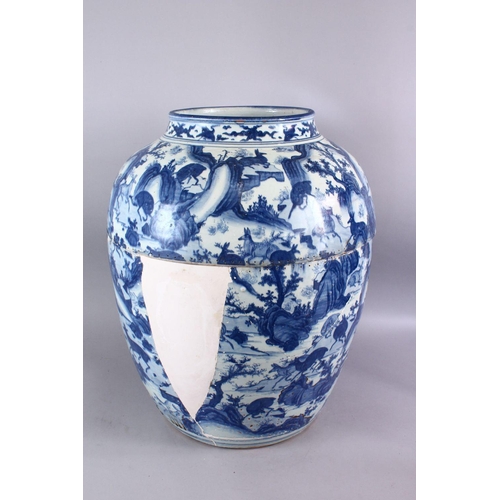 268 - A LARGE CHINESE MING DYNASTY BLUE & WHITE PORCELAIN HUNDRED DEER JAR, the body with fine decoration ... 