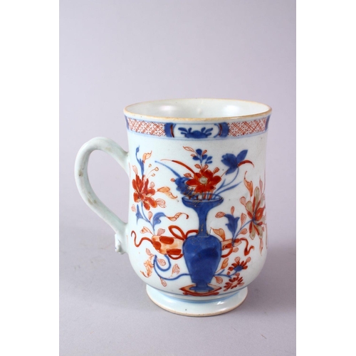 277 - A 18TH/19TH CENTURY CHINESE IMARI PORCELAIN TANKARD, decorated in typical imari palate of flora with... 