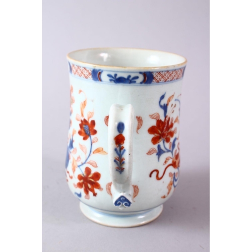 277 - A 18TH/19TH CENTURY CHINESE IMARI PORCELAIN TANKARD, decorated in typical imari palate of flora with... 