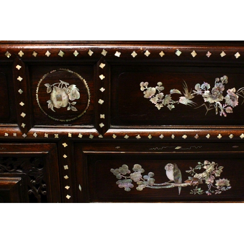 333 - A 20TH CENTURY ROYAL VIETNAM INLAID AND SIGNED MOTHER OF PEARL CABINET, the cabinet with 9 panels of... 