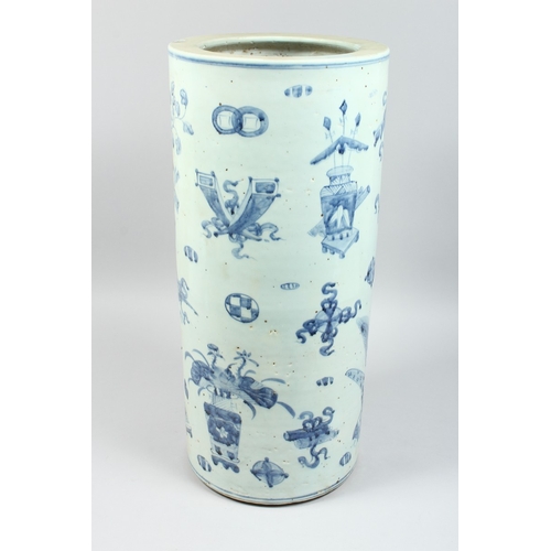 150 - A CHINESE BLUE AND WHITE STICK STAND 22 ins high.