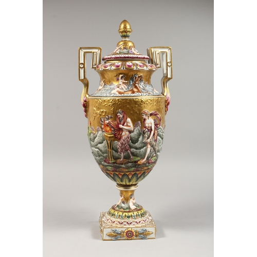 324 - A SUPERB LARGE CAPODIMONTE TWO HANDLED URN SHAPE VASE AND COVER with gilt ground, with classical fig... 