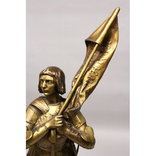 356 - A VERY GOOD LARGE GILDED BRONZE OFJEANNE d'ARC. 5ft high.