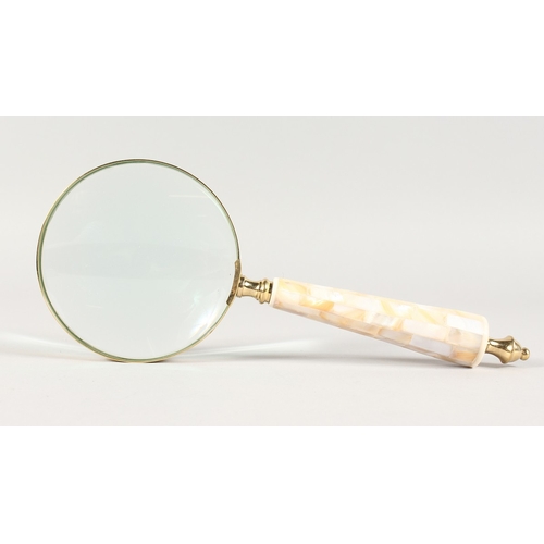 760 - A MOTHER OF PEARL HANDLE MAGNIFYING