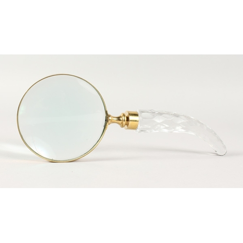 763 - A CUT GLASS HANDLED MAGNIFYING GLASS