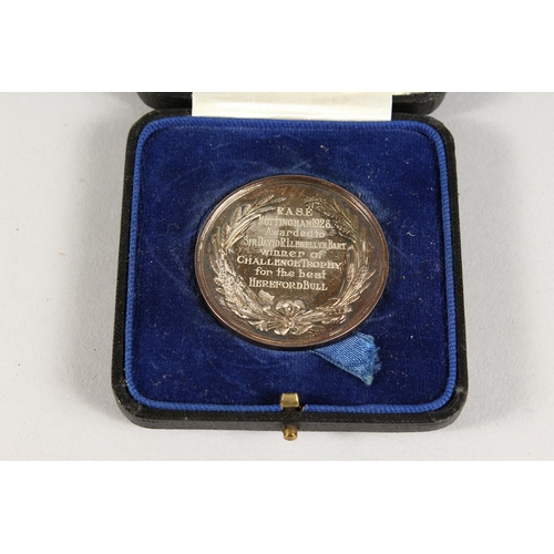 775 - ROYAL AGRICULTURAL SOCIETY OF ENGLAND, NOTTINGHAM , 1928, BEST HEREFORD BULL MEDAL. Awarded to  Sir ... 