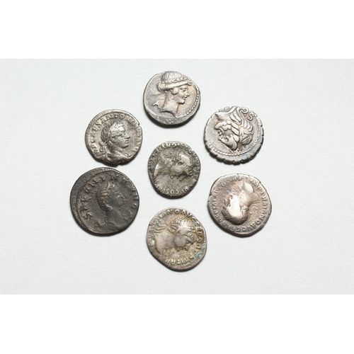 782 - A SMALL COLLECTION OF ROMAN AND GREEK CLASSIC SILVER COINS (7)