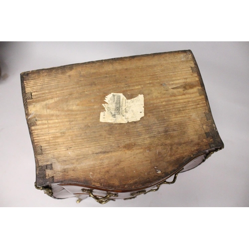 1089 - A LOUIS XV SERPENTINE-FRONTED KINGWOOD PETIT COMMODE with marble top, three drawers with brass handl... 