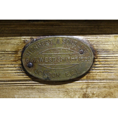 1090 - A RARE VICTORIAN BUTCHERS CHOPPING BLOCK by Herbert & Sons Ltd, West Smithfield, London. 2ft square,... 