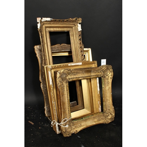1025 - A group of six various similar smaller frames, various sizes. (6).
