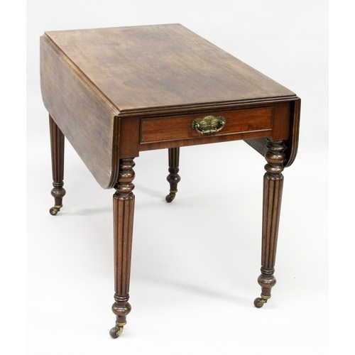 1017 - AN EARLY 19TH CENTURY MAHOGANY PEMBROKE TABLE, with a drawer to one end, on reeded, tapering legs wi... 