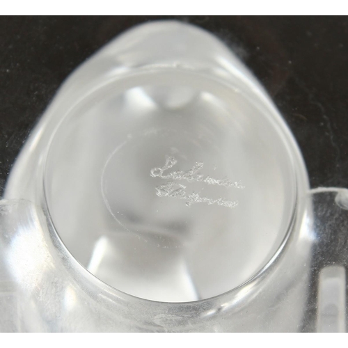 1058 - A LALIQUE SWAN ASHTRAY, 3.5ins diameter.