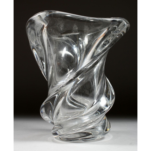 1059 - A GOOD HEAVY LAMBERT SWIRLING GLASS VASE. Signed, 9ins high.