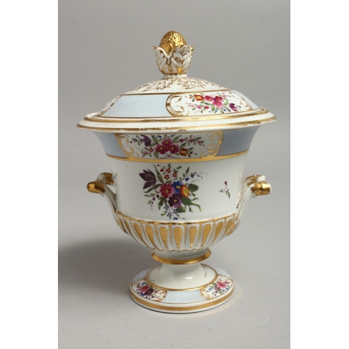 1094 - A CHAMBERLAIN'S WORCESTER SAUCE TUREEN AND COVER painted with flowers under a light blue border, bla... 