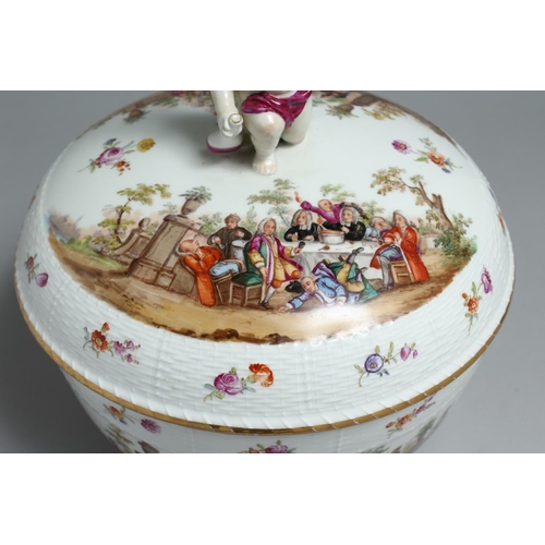 1138 - A GOOD LARGE 19TH CENTURY BERLIN PORCELAIN CIRCULAR BOWL AND COVER, the lid with a cherub, the back ... 