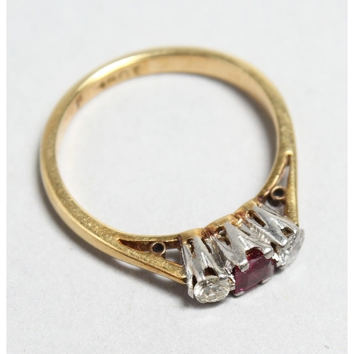 1696 - AN 18CT GOLD, RUBY AND DIAMOND THREE STONE RING.