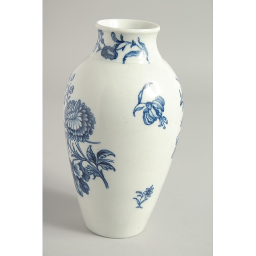 1099 - AN 18TH CENTURY WORCESTER VASE of tapering form printed with the Natural Sprays pattern, crescent ma... 