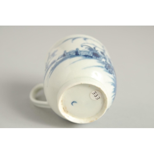 1108 - AN 18TH CENTURY WORCESTER SCARCE COFFEE CUP painted with the Candle Fence pattern, early crescent ma... 