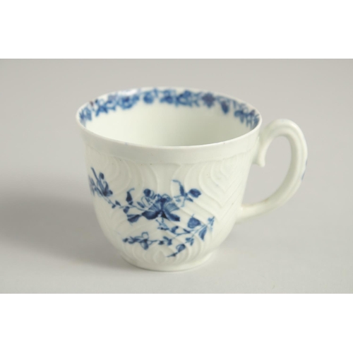 1120 - TWO 18TH CENTURY WORCESTER TWO FEATHER MOULDED COFFEE CUPS, one with a rare, shaped handle and work ... 