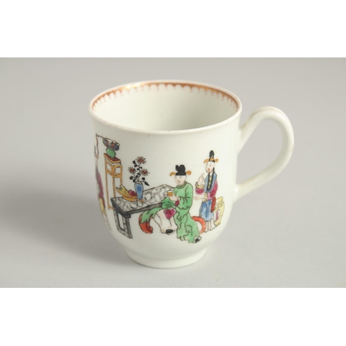 1121 - AN 18TH CENTURY WORCESTER COFFEE CUP in the High Table pattern painted with five Oriental figures an... 