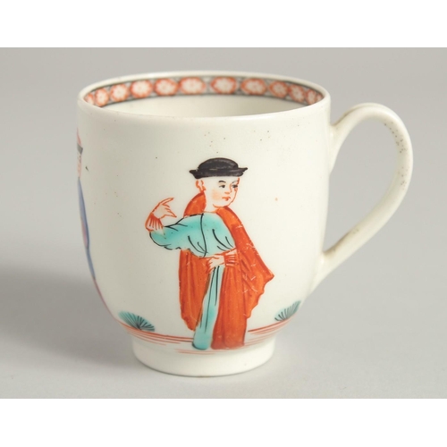 1131 - AN 18TH CENTURY WORCESTER COFFEE CUP painted with three Oriental figures and an inner cell border, i... 