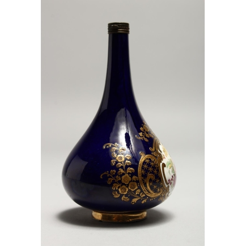 1224 - CHAMBERLAIN & CO. WORCESTER, a small porcelain bottle vase, rich blue ground painted with a panel of... 