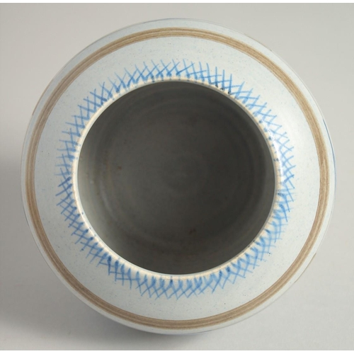 1171 - AN EARLY SUSIE COOPER CIRCULAR POTTERY BOWL. Signed / 1932. 4.5ins high x 6ins diameter.