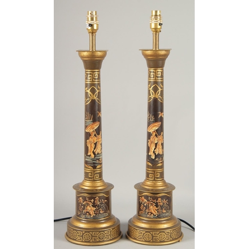 1348 - A GOOD PAIR OF TOLEWARE CHINESE DESIGN LAMPS AND SHADES. 1ft 8ins high plus shades.