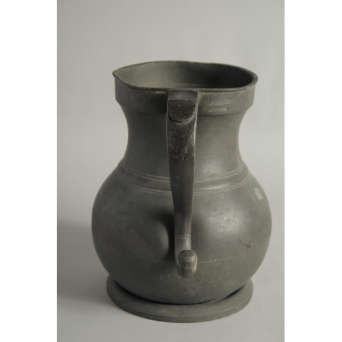 1455 - A VERY LARGE GALLON IMPERIAL MEASURING TANKARD. 10ins high.