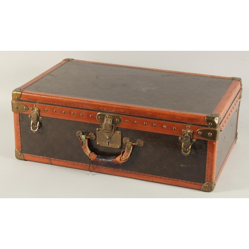 1503 - A LOUIS VUITTON SUITCASE. No. 795837 with Louis Vuitton label, pull-out tray. Lock no. 106402. 23.5i... 