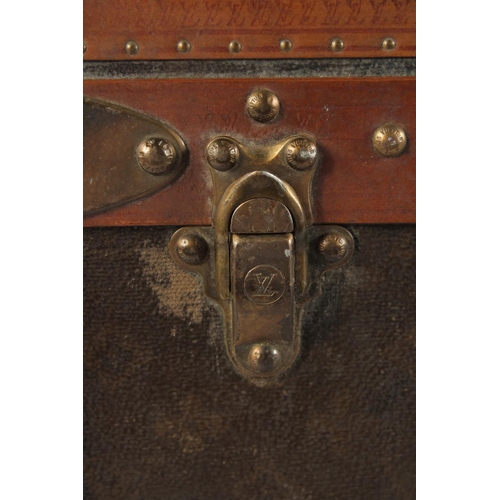 1512 - A LOUIS VUITTON SUITCASE. No. 821055, with Louis Vuitton label. Brass lock no.108381. Handle missing... 