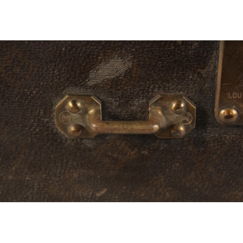 1512 - A LOUIS VUITTON SUITCASE. No. 821055, with Louis Vuitton label. Brass lock no.108381. Handle missing... 